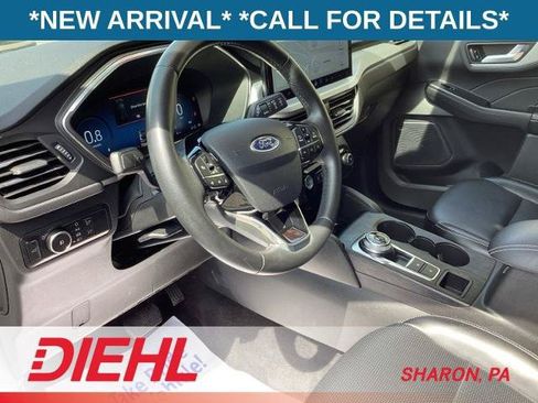 Certified 2024 Ford Escape Platinum AWD/4WD image 23
