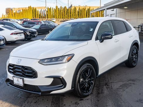 Certified 2026 Honda HR-V Sport image 6