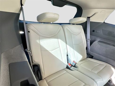 Used 2021 Cadillac XT6 Premium Luxury image 26