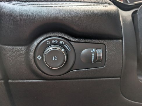 Used 2021 Dodge Durango GT image 37