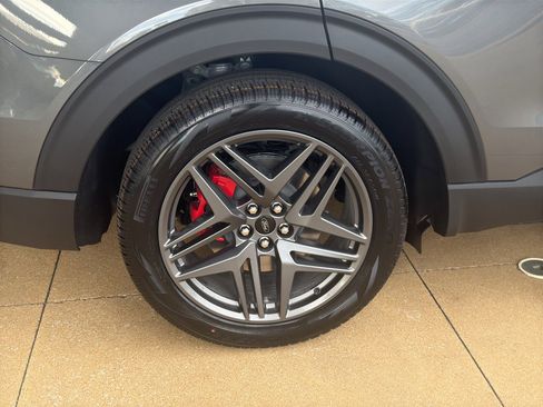 New 2026 Ford Explorer ST w/ Sun And Sound Package image 6