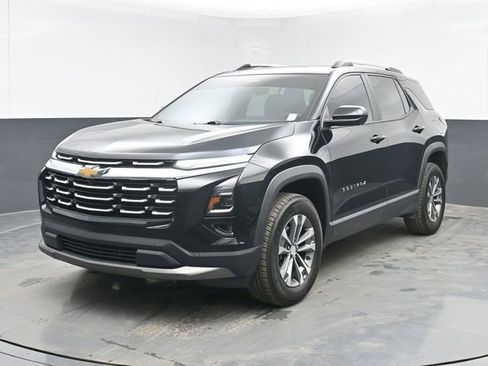 Used 2025 Chevrolet Equinox LT w/ Convenience Package II AWD/4WD image 10