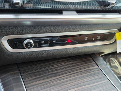 New 2026 BMW X5 sDrive40i w/ M Sport Package RWD image 25