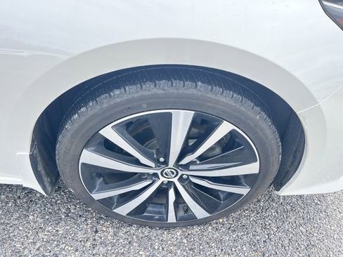 Certified 2020 Nissan Altima 2.5 SR w/ Premium Package image 10