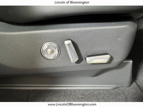 New 2026 Lincoln Navigator Black Label AWD/4WD image 18