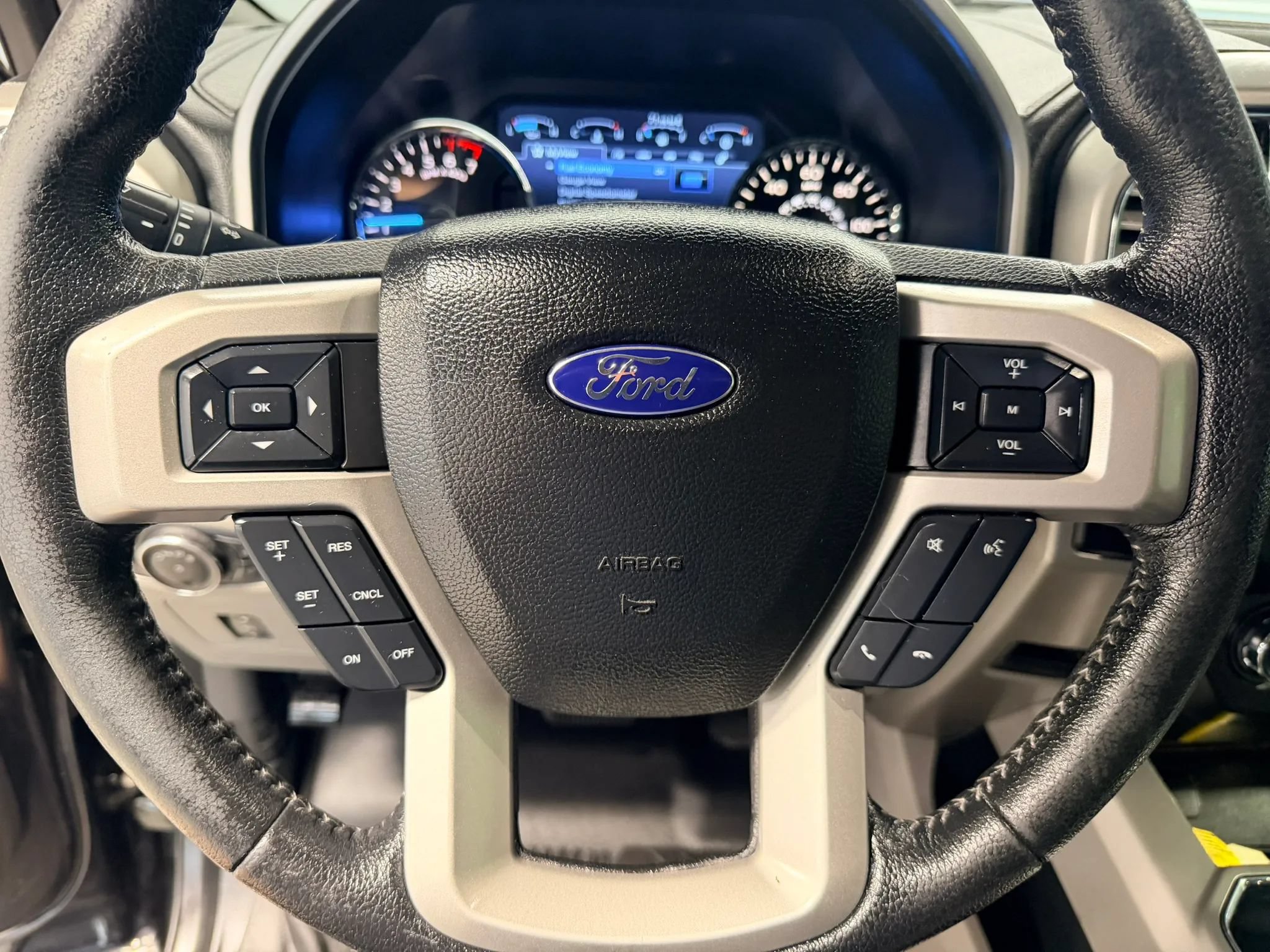Used 2015 Ford F150 Lariat AWD/4WD image 16