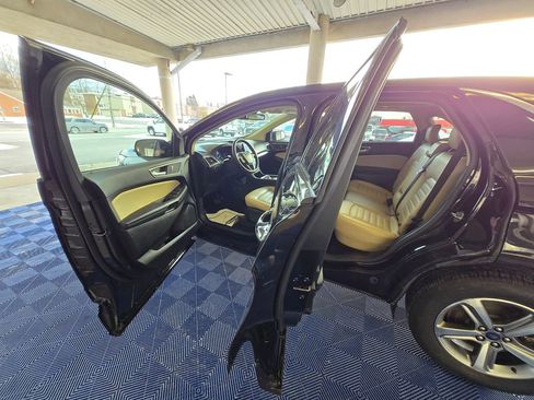 Used 2022 Ford Edge SEL w/ Convenience Package image 21