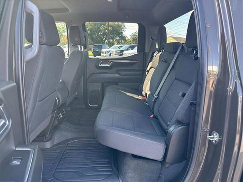 Used 2023 GMC Sierra 1500 Elevation image 13