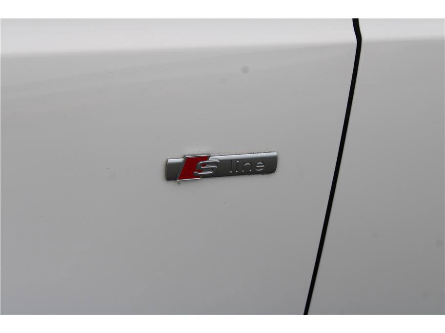 Used 2018 Audi Q3 2.0T Premium AWD/4WD image 35