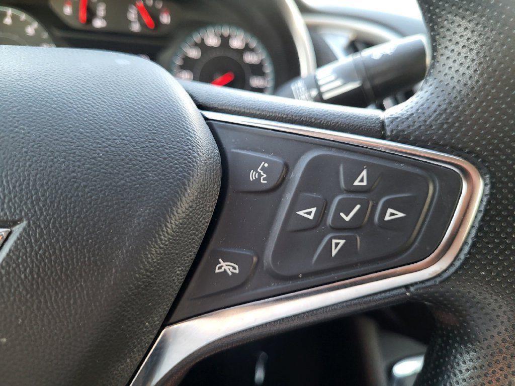Used 2025 Chevrolet Malibu LT FWD image 17