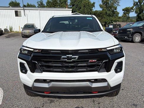 New 2026 Chevrolet Colorado Z71 w/ Technology Package AWD/4WD image 2