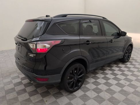 Used 2017 Ford Escape Titanium FWD image 3