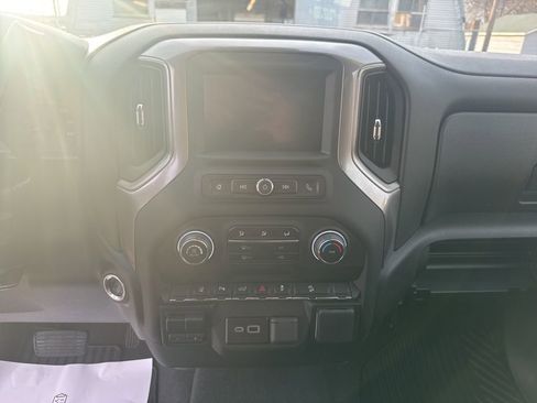 Used 2025 Chevrolet Silverado 2500 Custom w/ Custom Value Package image 14