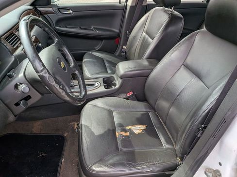 Used 2014 Chevrolet Impala LTZ FWD image 13