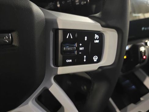 New 2026 Land Rover Defender 110 X-Dynamic SE AWD/4WD image 20