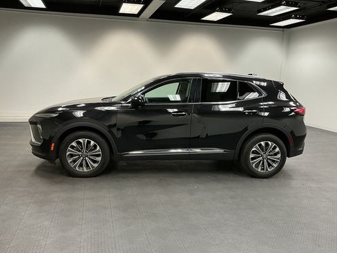 Used 2024 Buick Envision Preferred AWD/4WD image 2