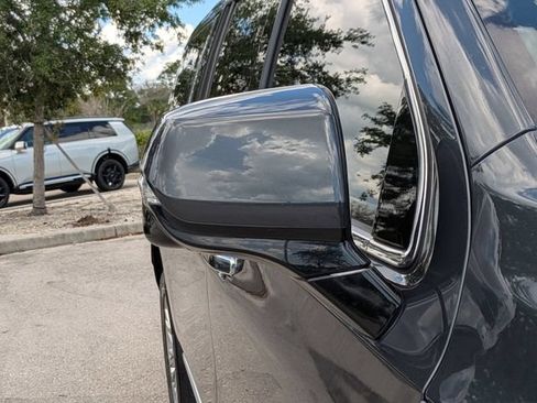 Used 2021 GMC Yukon XL Denali AWD/4WD image 14