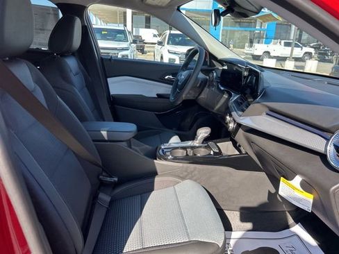 New 2026 Chevrolet Trax LT image 29