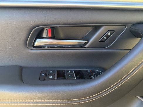 Used 2025 MAZDA CX-90 3.3 Turbo w/ Preferred Package image 11