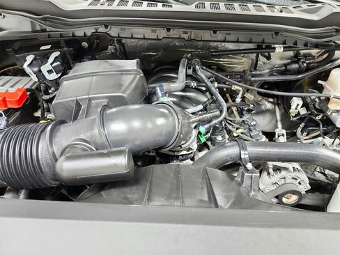 Used 2024 Ford F250 Lariat w/ Chrome Package image 17