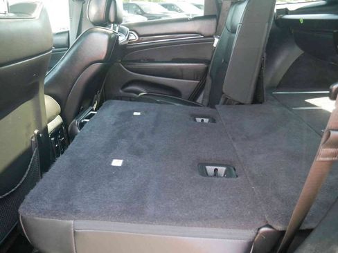 Used 2015 Jeep Grand Cherokee Overland w/ Advanced Technology Group RWD image 16