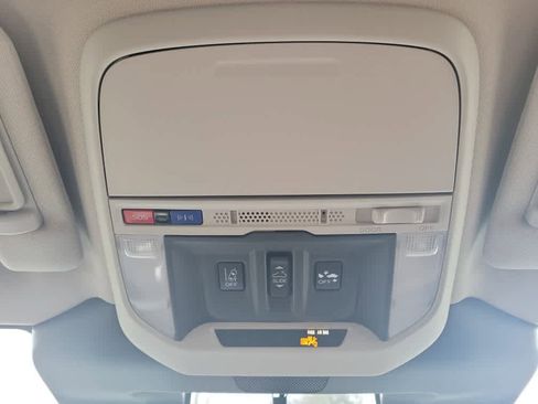 Used 2022 Subaru Forester Touring image 21