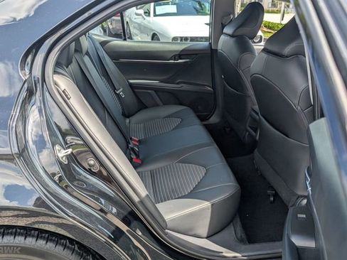 Used 2023 Toyota Camry SE FWD image 14