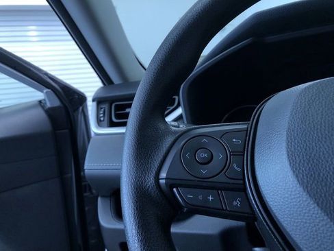 Certified 2025 Toyota RAV4 LE image 25