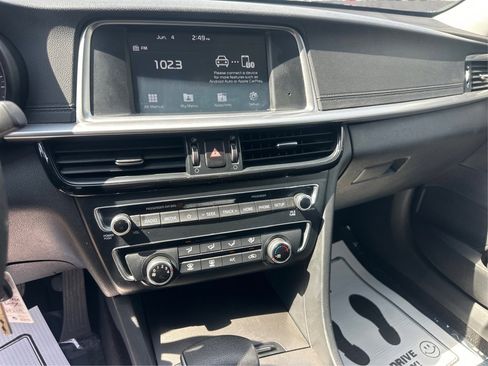 Used 2020 Kia Optima LX FWD image 23