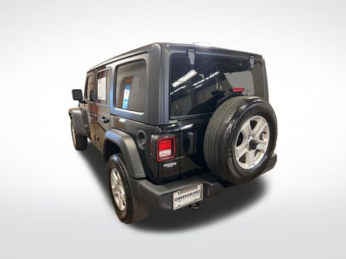 Used 2022 Jeep Wrangler Unlimited Sport AWD/4WD image 2