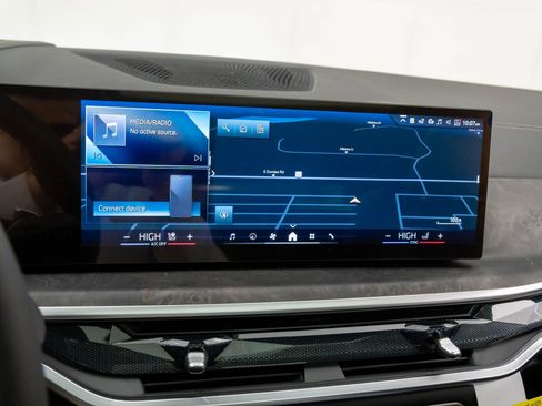 New 2026 BMW X5 xDrive50e w/ M Sport Package image 26