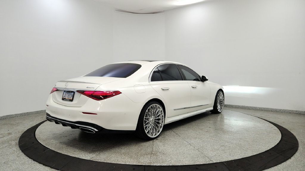 Used 2022 Mercedes-Benz S 580 4MATIC Sedan image 5