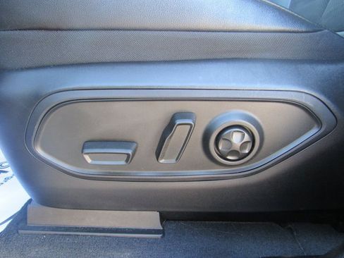 Used 2024 Jeep Grand Cherokee Altitude image 12