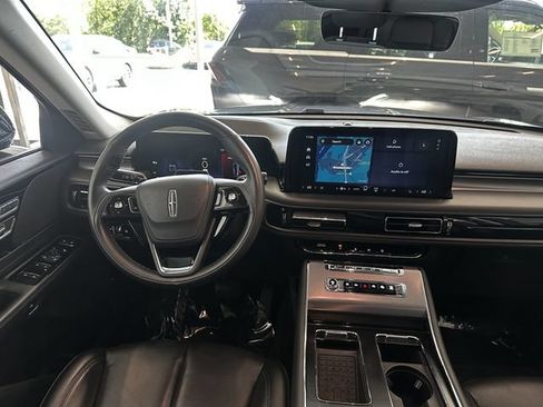Certified 2025 Lincoln Aviator AWD w/ Jet Appearance Package image 12