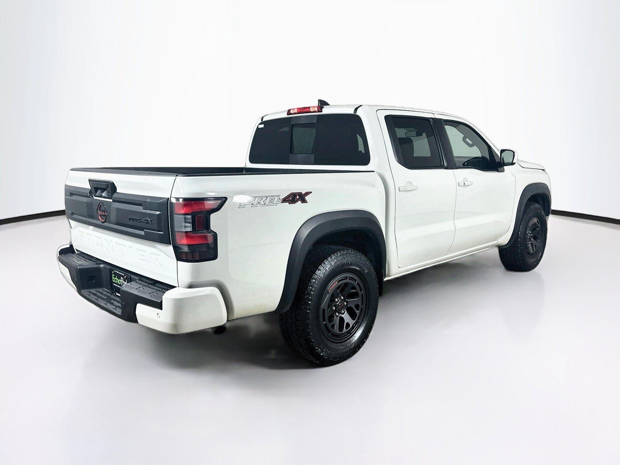 Used 2026 Nissan Frontier PRO-4X AWD/4WD image 9