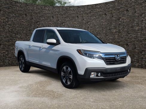 Used 2019 Honda Ridgeline RTL image 2