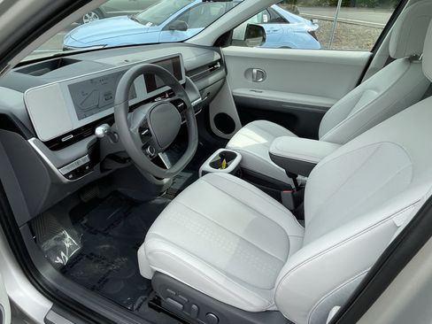 Certified 2024 Hyundai Ioniq 5 Limited AWD/4WD image 10