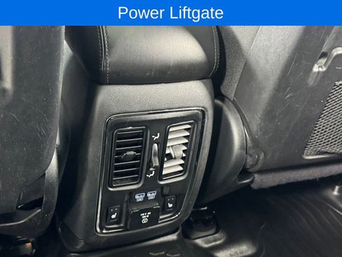 Used 2019 Jeep Grand Cherokee Limited w/ Luxury Group II AWD/4WD image 37