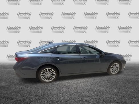 Used 2020 Toyota Avalon Limited w/ Advanced Safety Package FWD image 11