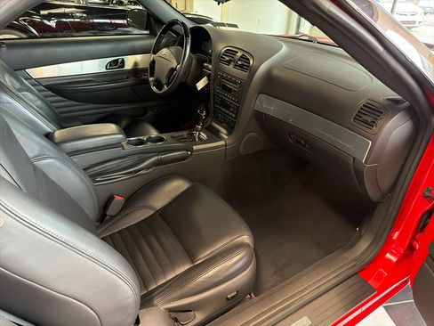 Used 2002 Ford Thunderbird Deluxe image 21