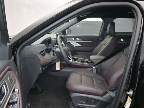 New 2026 Ford Explorer Platinum image 14