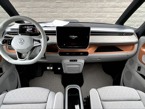 New 2025 Volkswagen ID. Buzz 1st Edition image 4