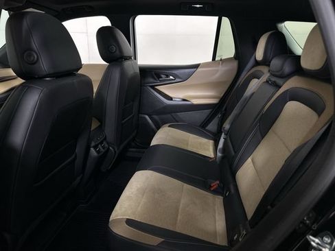 Used 2026 Chevrolet Equinox ACTIV w/ Convenience Package III AWD/4WD image 26
