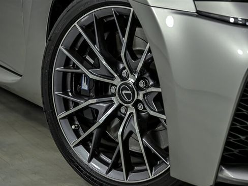 Used 2016 Lexus GS F RWD image 3