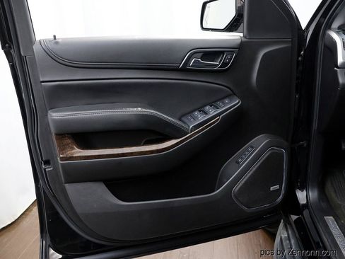 Used 2018 Chevrolet Suburban LT AWD/4WD image 27