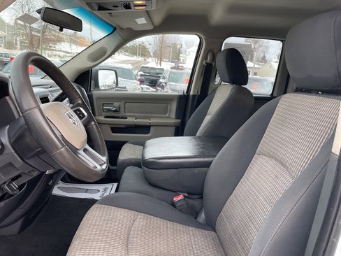 Used 2011 RAM 1500 Classic SLT image 3