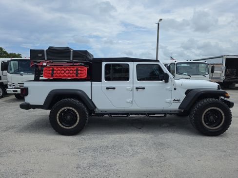 Used 2020 Jeep Gladiator Sport w/ Quick Order Package 24S AWD/4WD image 8