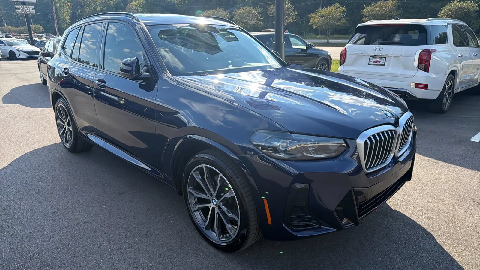 Used 2022 BMW X3 xDrive30i w/ M Sport Package 2 AWD/4WD image 3