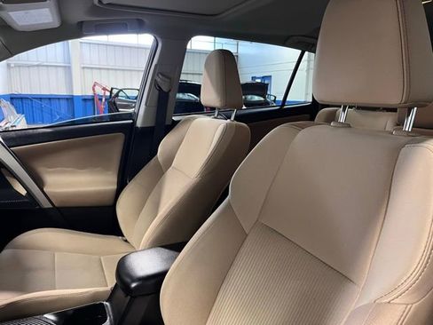 Used 2015 Toyota RAV4 XLE image 22