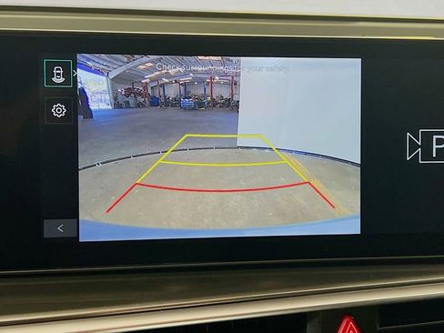 Used 2025 Kia Sorento LX image 15